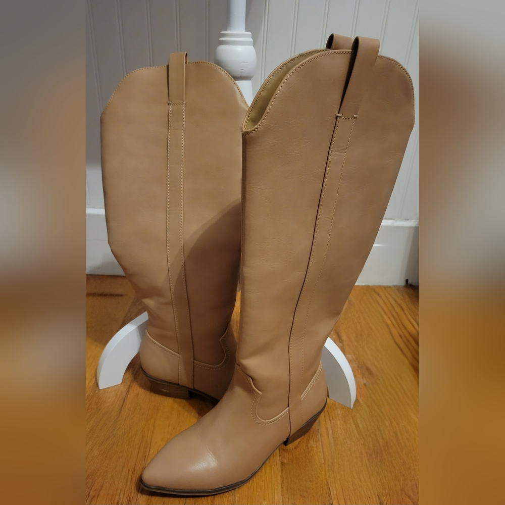Universal Thread Boots - image 1
